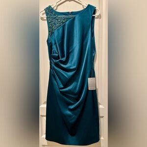 NWT Eliza J Sleeveless Ruched Waist Cocktail Dress w Jeweled Shoulder Teal ZB8